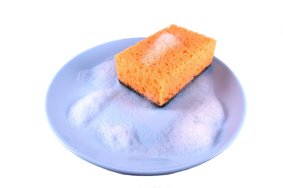 Revitalize Your Aquarium: A Step-by-Step Guide to Mastering Sponge Filter Cleaning!